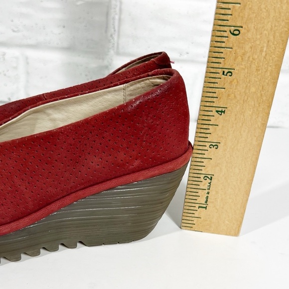 FLY LONDON Yury Peep Toe Orange perforated Suede Wedge Sandal Size 36/6 - Picture 8 of 8